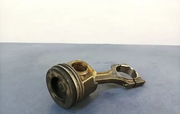 BMW 3 F30 F35 F31 Piston