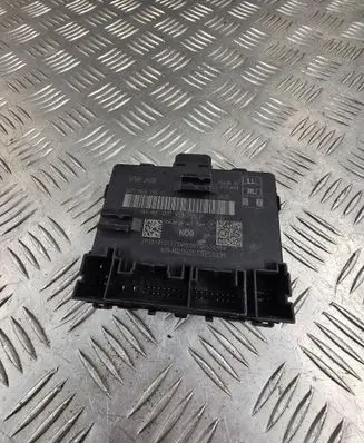 Porsche Cayenne (9Y0 9Y3) Door control unit/module 4M1959795C