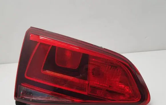 Volkswagen Golf VII Tailgate rear/tail lights 5G0945093AE