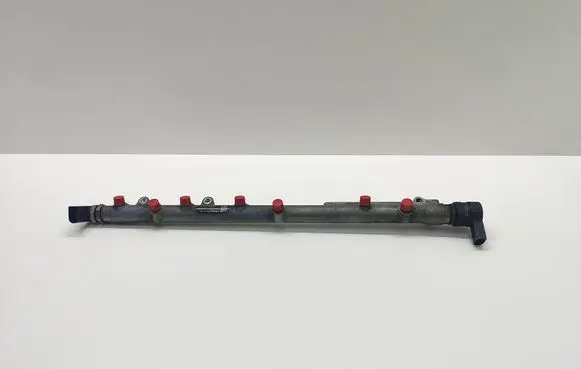 BMW 5 E60 E61 Fuel main line pipe 7788679 0445216008 055646