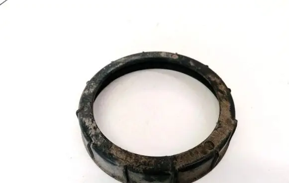 Toyota Corolla E120 E130 In tank fuel pump screw locking ring/nut 