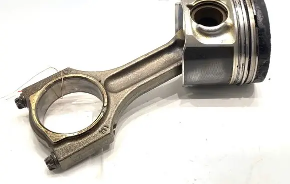 BMW 5 F10 F11 Piston with connecting rod 