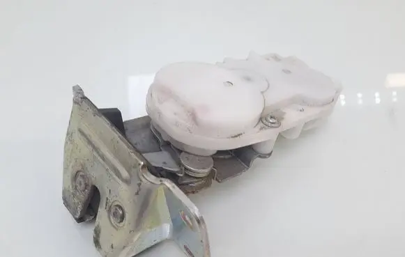 Mitsubishi ASX Tailgate/trunk/boot lock/catch/latch 10Y12