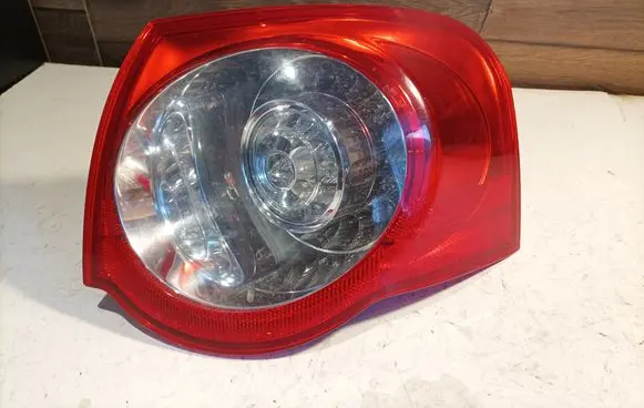 Volkswagen PASSAT B6 Rear/tail lights