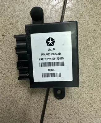 Dodge Challenger Parking PDC control unit/module 68316627AD E1173075 18074