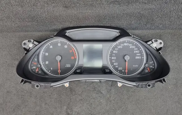 Audi A4 S4 B8 8K Speedometer (instrument cluster) 8K0920900A