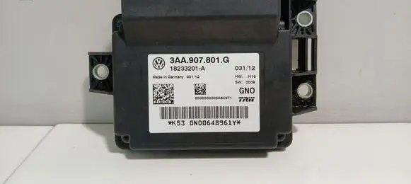 Volkswagen PASSAT B7 Hand brake control module 3AA907801G
