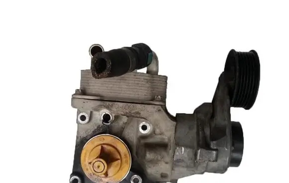 Ford Focus Engine oil radiator 