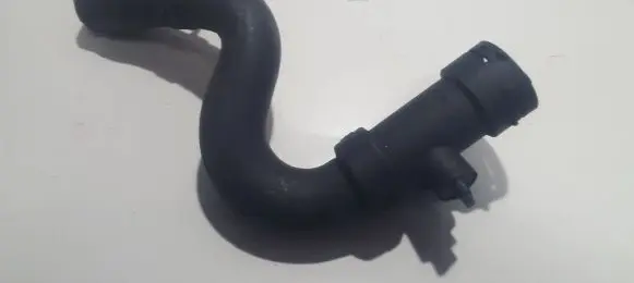 Audi A4 S4 B5 8D Engine coolant pipe/hose 4B0121049D