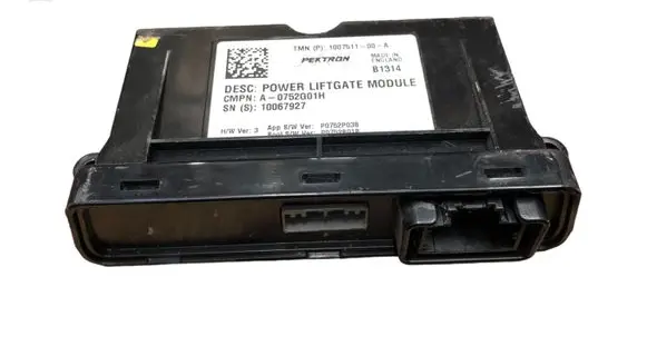 Tesla Model S Tailgate/trunk control unit/module A0752G01H 100751100A 10067927