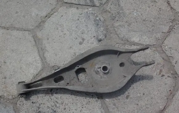 BMW 3 E46 Rear upper control arm/wishbone 1094890