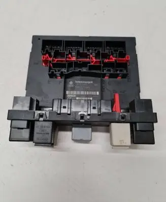 Volkswagen Caddy Comfort/convenience module 3C0937049D H37S1002 F005V00525