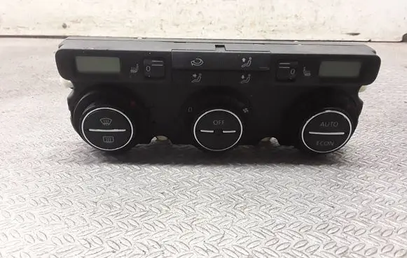 Volkswagen Touran I Climate control unit 