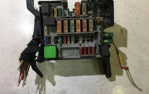 Peugeot 206 Fuse box set 9637224280