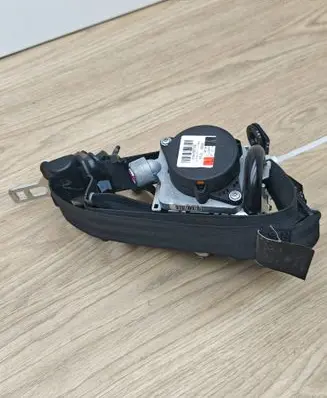 Volvo V60 Front seatbelt 616155700 0854 012L0000