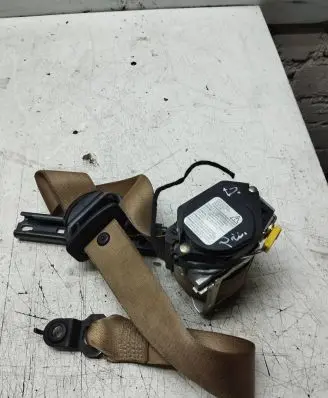 Mercedes-Benz ML W164 Front seatbelt