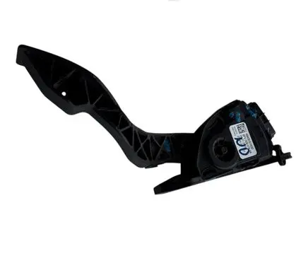Accelerator throttle pedal