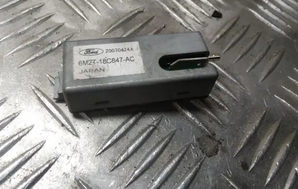 Ford Galaxy Aerial antenna amplifier 6M2T18C847AC