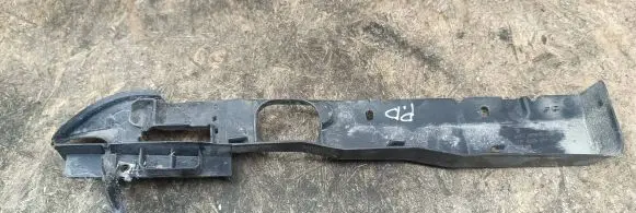 Ford Focus Fender mounting bracket 4M51A02476A
