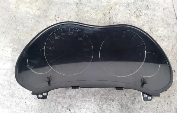 Toyota Avensis T250 Speedometer (instrument cluster) 