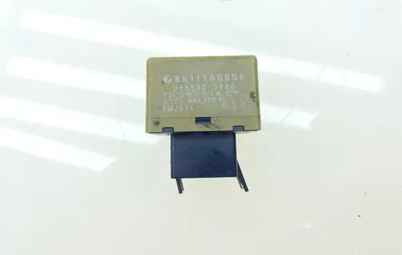Subaru Legacy Hazard warning light relay 86111AG000 86111AG011 86111AG