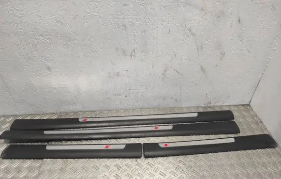 Audi A6 S6 C6 4F Front sill trim cover