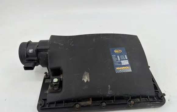 Mercedes-Benz Sprinter W906 Air filter box A0000907801