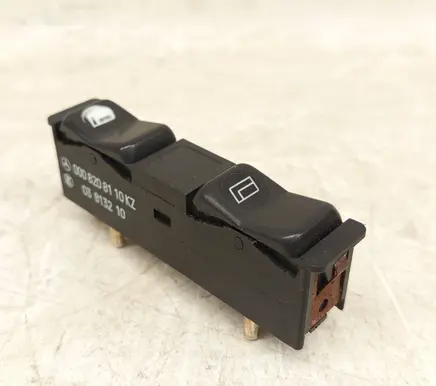 Mercedes-Benz S W126 Electric window control switch 0008208110 A0008208110 03813210