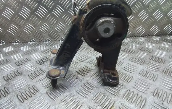 Toyota Avensis T270 Engine mount bracket 123710D180 309C81C