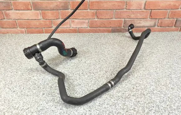 BMW X3 F25 Engine coolant pipe/hose 7646150