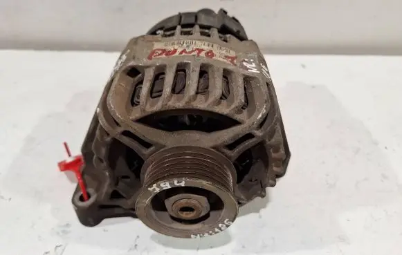 Fiat Grande Punto Generator/alternator 51714794