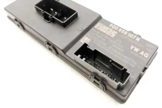 Volkswagen PASSAT B8 Tailgate/trunk control unit/module 5Q0959107N