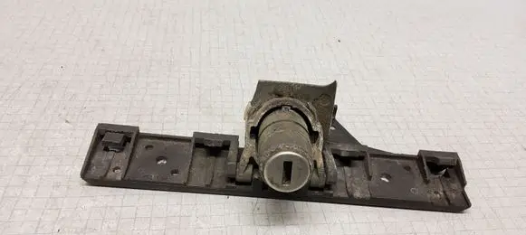 Audi A4 S4 B5 8D Tailgate exterior lock 