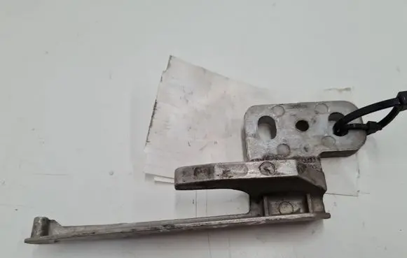 Audi A2 Engine bonnet/hood hinges 8Z0823403A