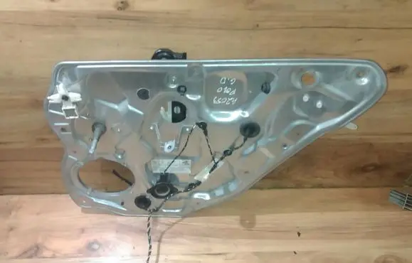 Volkswagen Polo Sliding door window regulator with motor 6q4839402