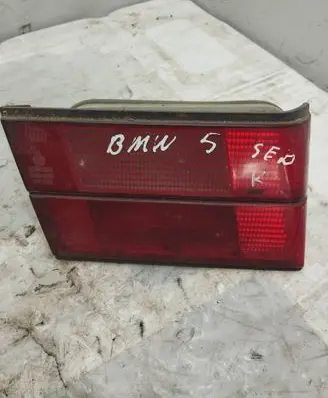 BMW 5 E34 Tailgate rear/tail lights 0018437R38