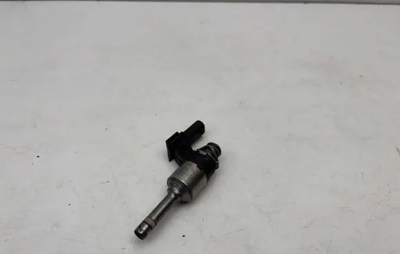 Volkswagen Golf VI Fuel injector 03F906036B