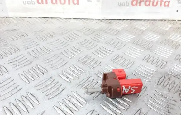 Clutch pedal sensor
