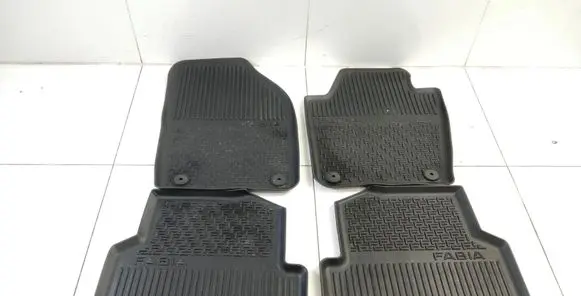 Skoda Fabia Mk3 (NJ) Car floor mat set 6V1862435