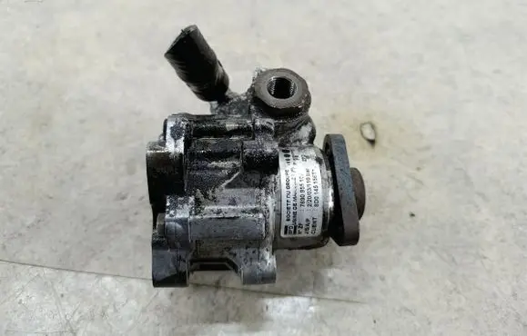 Audi A4 S4 B6 8E 8H Power steering pump 8D0145156T