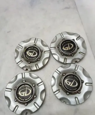 Suzuki Grand Vitara I Original wheel cap 