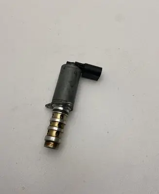 Audi A4 S4 B7 8E 8H Camshaft vanos timing valve 06F109257G