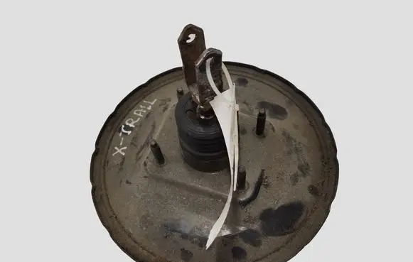 Nissan X-Trail T30 Brake booster 86401716 8H7524216