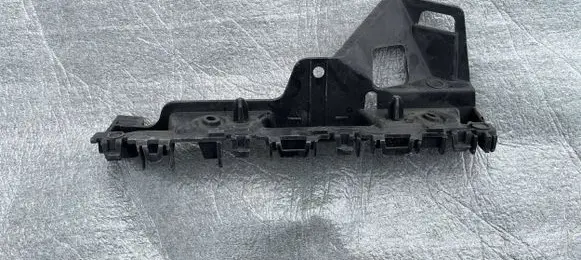 Renault Trafic III (X82) Front bumper mounting bracket 622209504R