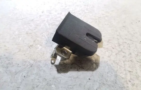 Volkswagen Polo IV 9N3 Tailgate/trunk/boot lock/catch/latch 6Q6827505B