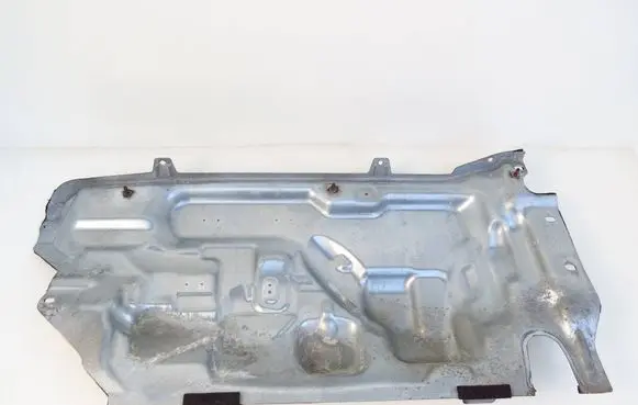 Volvo S60 Heat shield in engine bay 31335579