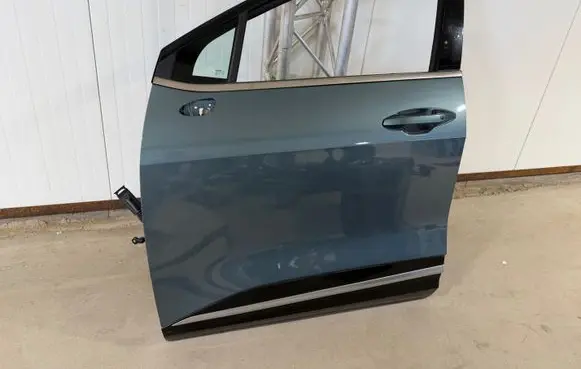 KIA Sportage Front door 