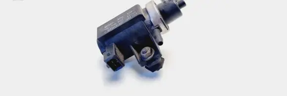 Volvo S70 V70 V70 XC Turbo solenoid valve 1H0906627