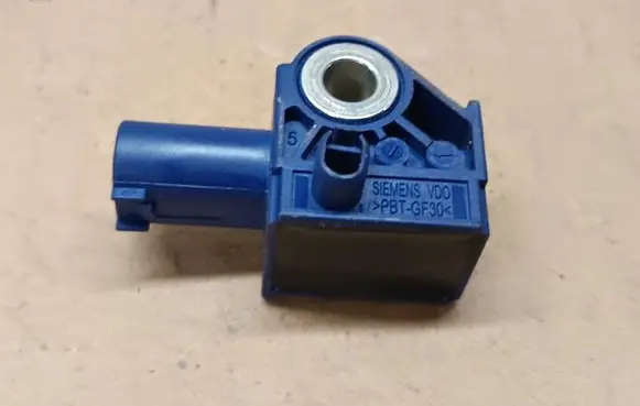 Mercedes-Benz E W212 Airbag deployment crash/impact sensor A2128204926 5WK43872