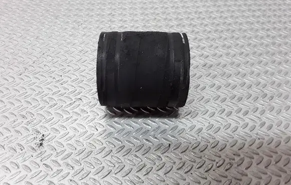 Volkswagen Polo IV 9N3 Intercooler hose/pipe